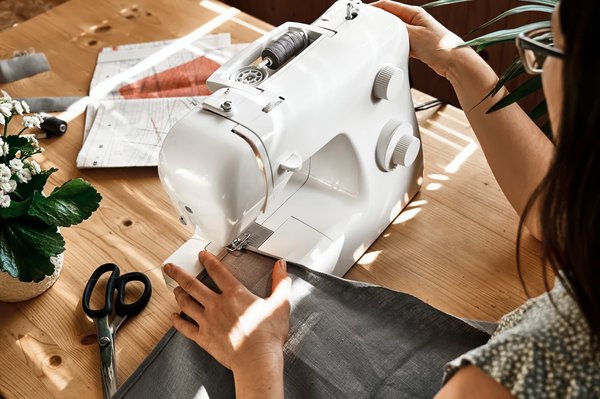 Débuter avec une machine à coudre : quels sont les consignes de sécurité ?