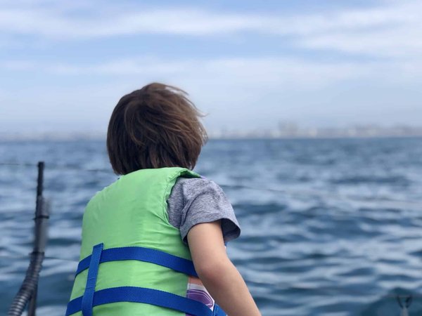 Conseils de sécurité pour les familles louant des bateaux en Martinique