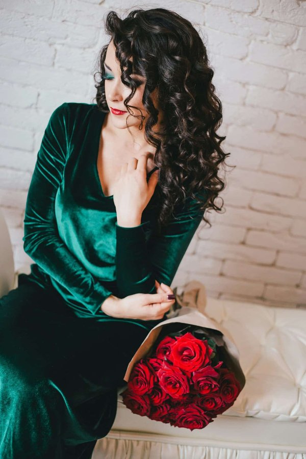 Velours voluptueux : Les robes sexy qui enchantent